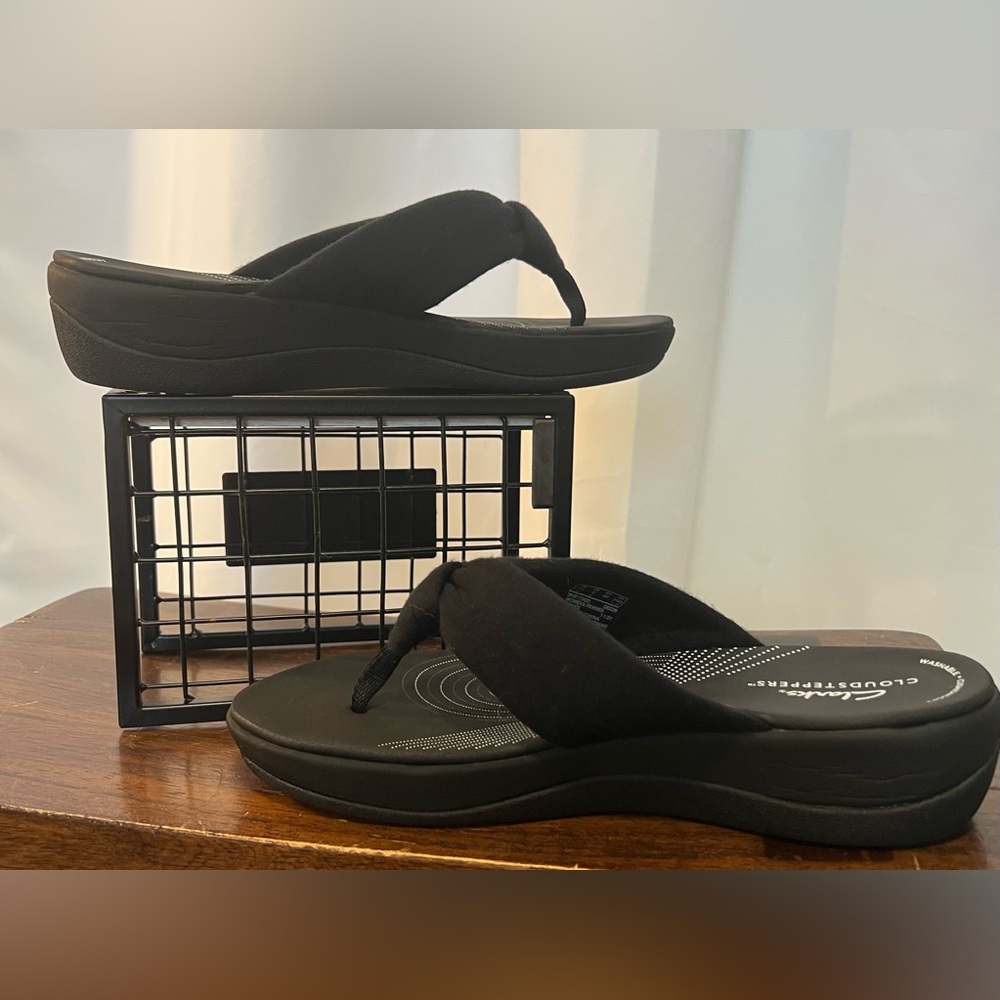 Clarks Cloudsteppers sandals